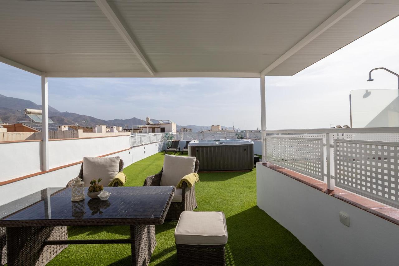 شقة Terraza Mar Y Montana نيرخا المظهر الخارجي الصورة